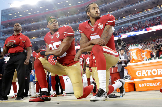 Colin Kaepernick Kneels